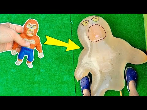 ¿QUE PASARIA AL PONER 100 LITROS DE AGUA EN ESTE GORILA? ¡Inunde todo el patio!