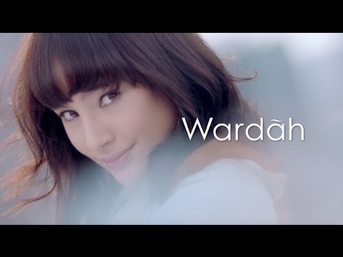TV Commercial Wardah: Lightening Two Way Cake