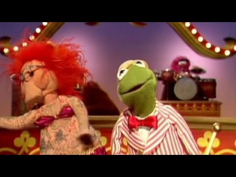 The Muppet Show - 102: Connie Stevens - “Lydia the Tattooed Lady” (1976)