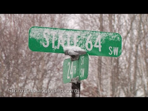 Heavy snow fall sticks to the ground in northern Minnesota - 10/28/2015