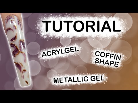 Coffin nail with acrylgel | A metallic design with gold paint gel