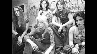 The Runaways - Wait for me