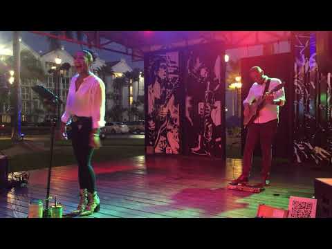 Billie Jean- Performed by Amy Sorinio & Chris Kross - Aruba 🇦🇼
