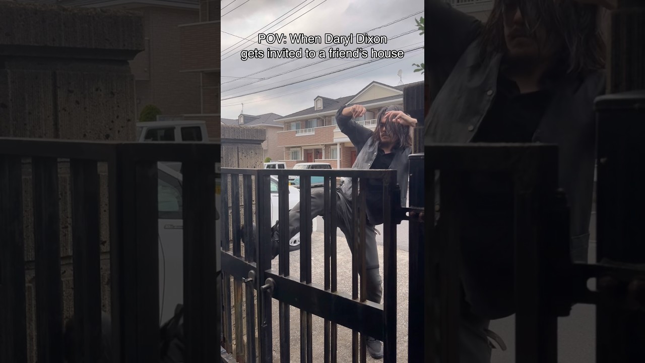 Daryl Dixon Enters Like This 😂#thewalkingdead #daryldixon