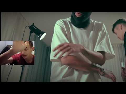 REACTIONEZ LA  Lil Cagula - Dolarii ( Official Visual ) @Lil Cagula