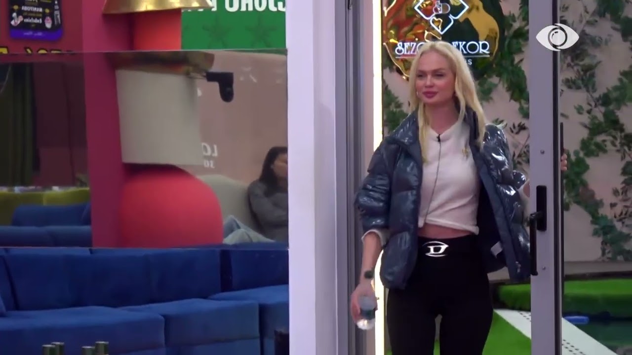 “A të jam lëpirë unë ty ndonjëherë?”/ Gerta-Danjës: Po, por nuk të kam marrë unë!