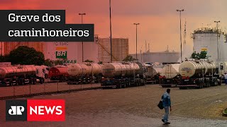 Bolsonaro pede que caminhoneiros não façam greve na próxima semana