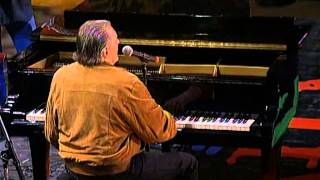 Jerry Lee Lewis - Whole Lotta Shakin' Goin' On (Live at Farm Aid 2004)