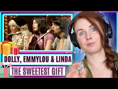 Vocal Coach reacts to Dolly Parton, Linda Ronstadt, Emmylou Harris - The Sweetest Gift