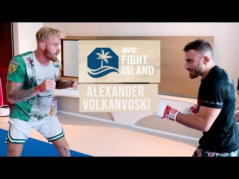 Finishing Fight Island UFC 251 Fight Camp I Alexander "The Great" Volkanovski