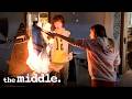 Sue And Axl S Biggest Fight Ever The Middle