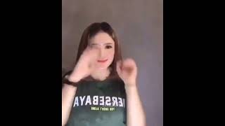 Download lagu GOYANG TIKTOK BONITA PERSEBAYA mp3
