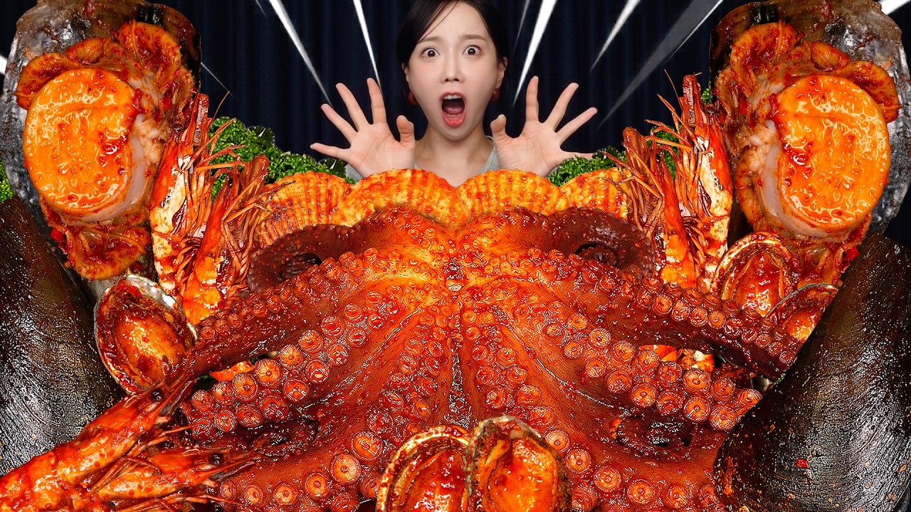 대왕 문어 해물찜 🐙 키조개 가리비 전복 해산물 총집합!! Spicy Octopus Shrimp Seafood Boil Recipe Ssoyoung