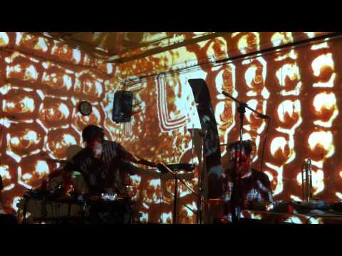 Ab Uno Pluribus performance