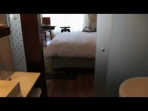 Hilton Cape Town City Centre, South Africa; Bathroom