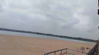 preview picture of video 'Odisha : Mahanadi river traveling to Howrah in Duronto Express'