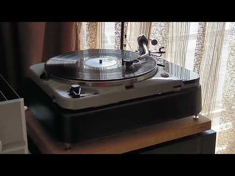 Thorens TD 124 MKII with SME 3009 S2 Improved