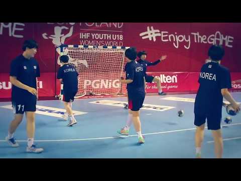 Korea's unique warm-up | Poland 2018 - IHFtv