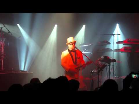 "Phasors on Stun" ~ Nash The Slash live 2010~St.Catharines, Ontario