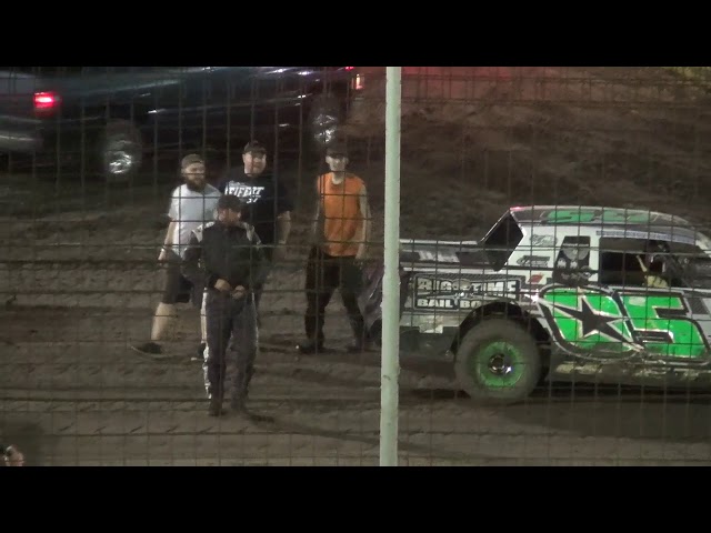Weekly Racing Highlights: A-Mods, B-Mods and Stock Cars