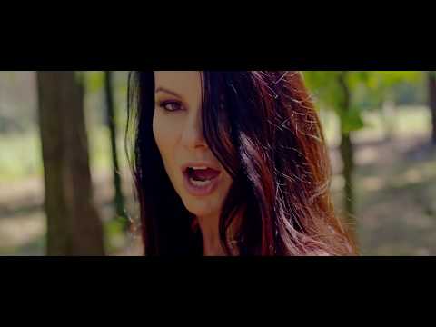 Agnes Bi "When I'm Dancing" (Official Video) / Agnieszka Bisikirska