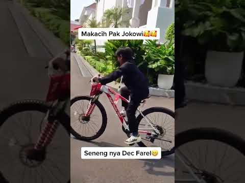 farel prayoga dikasih sepeda oleh pak jokowi swneng bangeet #shorts #farelprayoga #firal