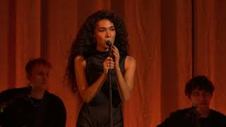 Download lagu Olivia Dean - A Couple Minutes (Live from The MOBO Awards 2026) mp3