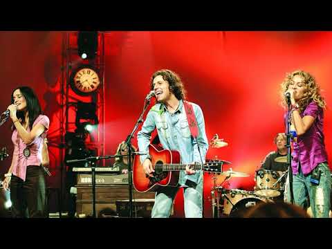 Coti ft Julieta Vanegas & Paulina Rubio - Nada Fue Un Error