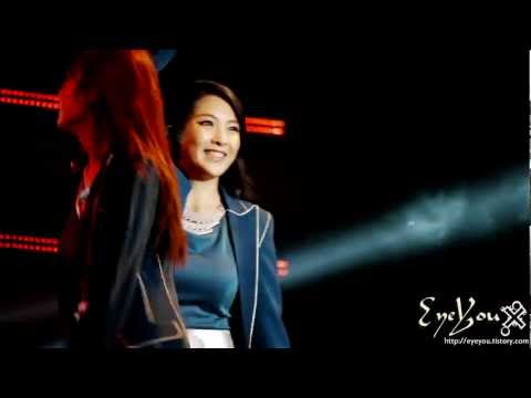 120909 용기백배 콘서트 카라 강지영 Jumping 직캠 by EyeYou
