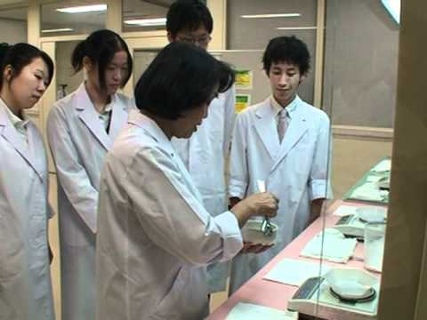 香川薬学部　調剤実習をのぞいてみよう！