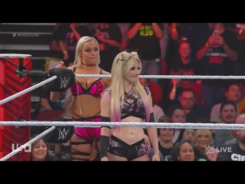 Alexa Bliss & Liv Morgan VS Nikki A.S.H. & Doudrop
