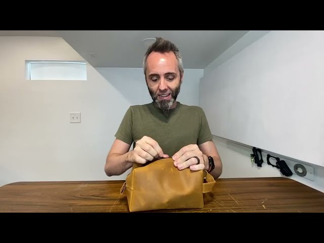 Best Personalized Leather Toiletry Bag for Gifts - alternate angle