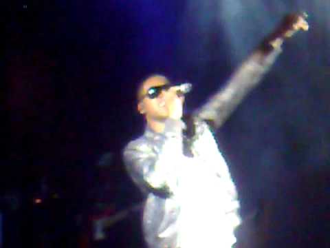 Taio Cruz - Come On Girl (Live)