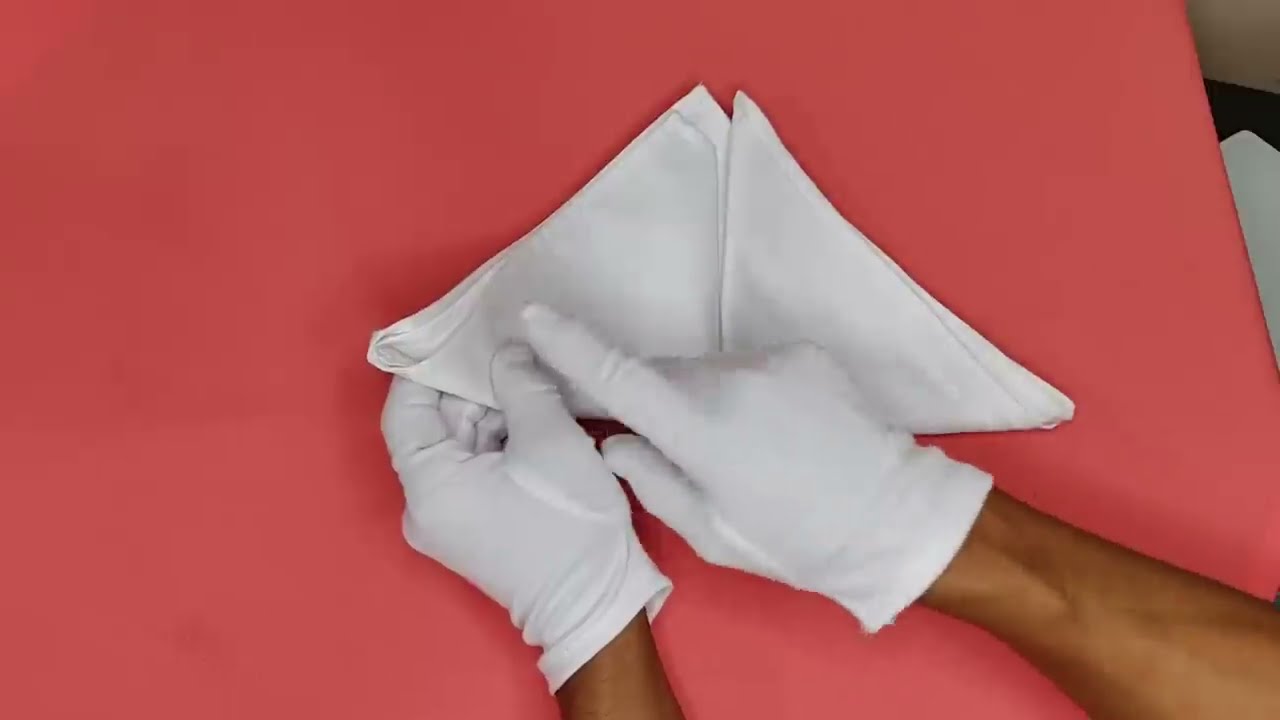 Doblando Servilletas Para Mesas