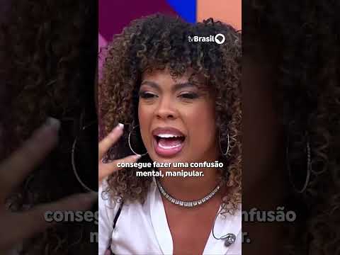 A cantora Marvvila compartilha um relato sobre relacionamento abusivo que viveu