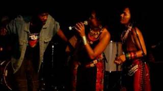 Les Nubians - Saravah (Momentos no Brasil)