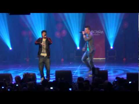 ESCKAZ live in Amsterdam: Trackshittaz (Austria) - Woki mit deim Popo