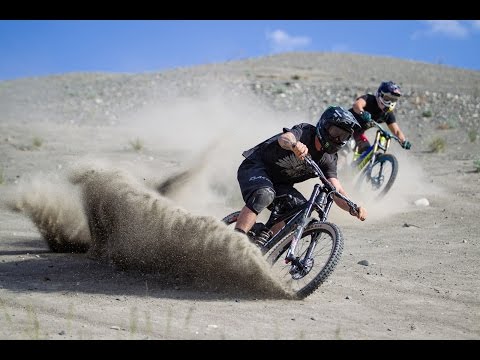Downhill & Freeride Tribute: Best Of 2015
