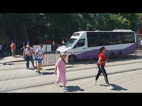 Microbuzul 5 și expressul 4 în piața 700 din Timișoara