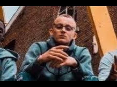 2.6 Gang - The Bag | but i focus on the white guy and bass boost whenever he's on screen