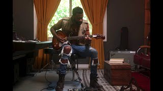 Video thumbnail for Curt Chambers Introduces the Harmony Comet Electric Guitar by Harmony Guitars