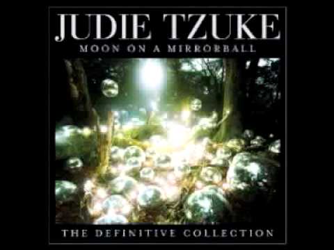 Judie Tzuke 