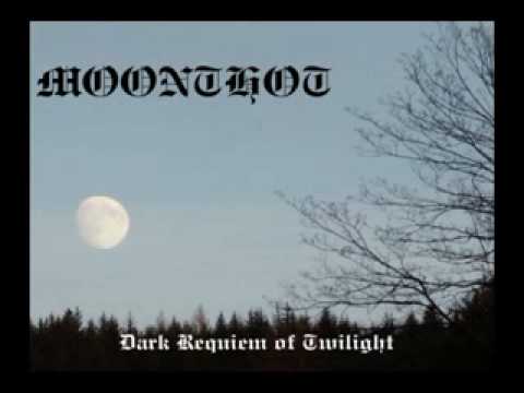 Moonthot - Of Ancient Ruins and Rites At Dusk