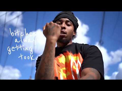 Gillette peezy - Fly dreams (official video)