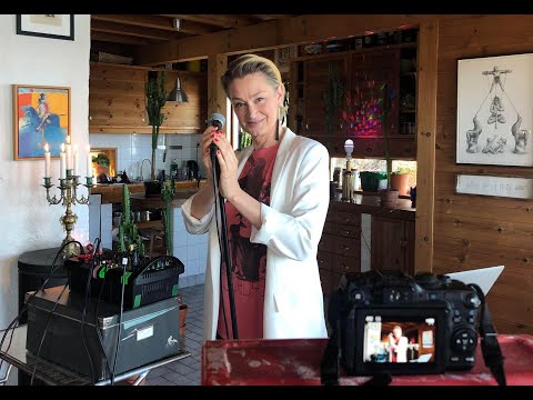 Cathrin Gram - Corona concert from my kitchen