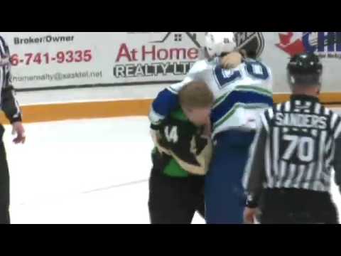 Drew Warkentine vs Tyler Adams