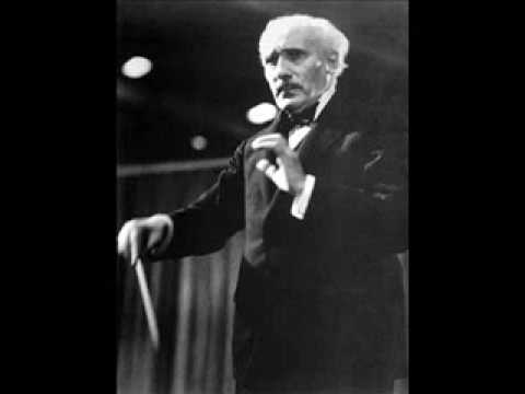 Arturo Toscanini conducts the Mefistofele Prologue Part 1