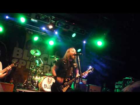 Black Spiders - Kiss Tried To Kill Me live at Hard Rock Hell, Pwllheli, Wales 30-11-13