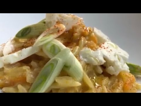 Greek pasta recipe, pasta recipe with feta, carrots, milk sauce (κριθαρακι). Greek food 🇬🇷 recipe.