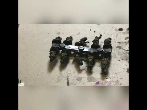 Painting US paratrooper gun crews for Flames of War